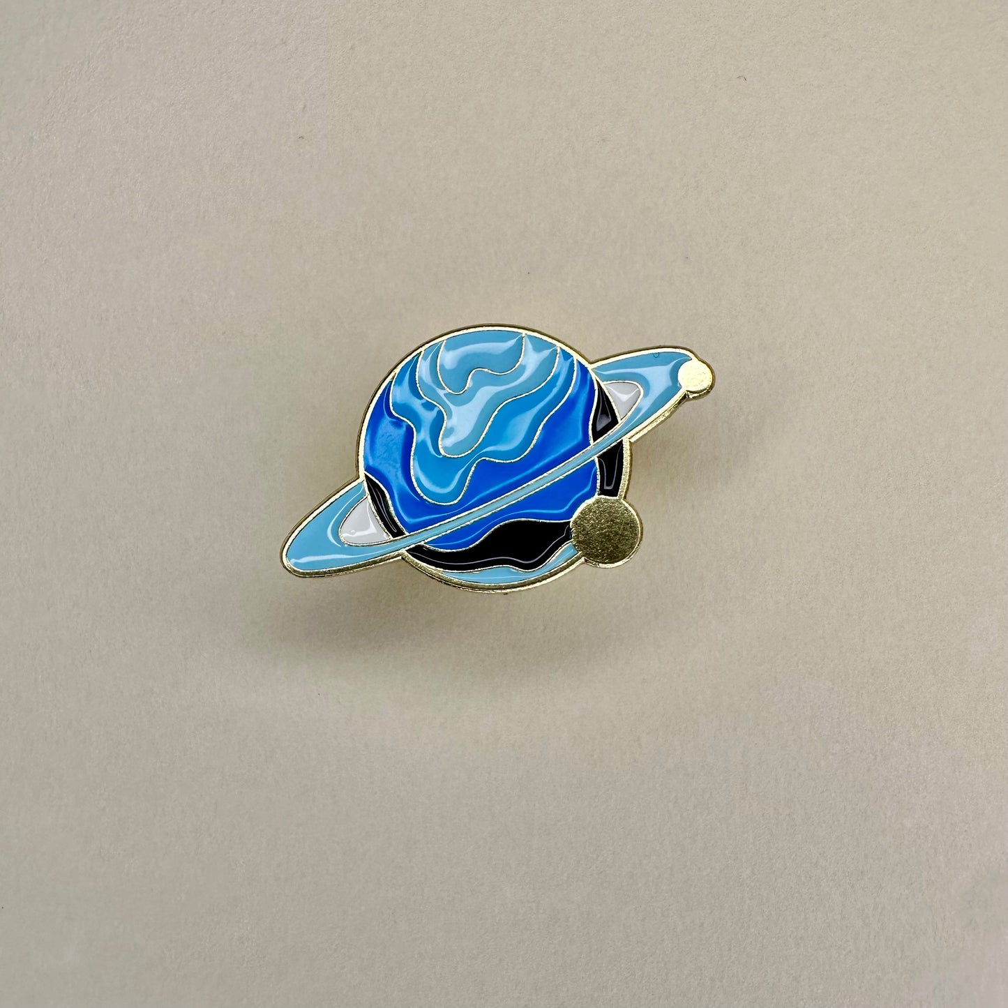 Set of 2 Pins - Blue & Pink Planet Saturn